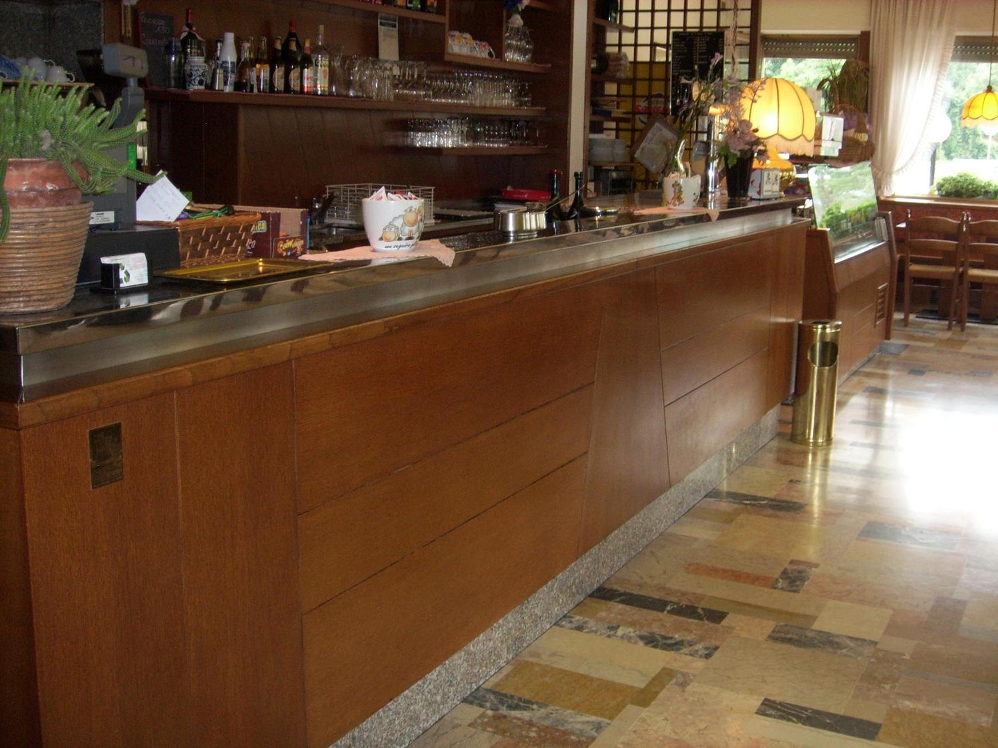 Albergo Ristorante Cima I Pra' Ponte nell'Alpi Bagian luar foto