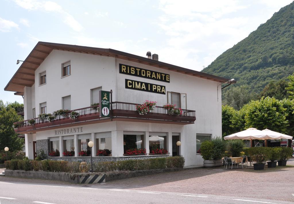 Albergo Ristorante Cima I Pra' Ponte nell'Alpi Bagian luar foto